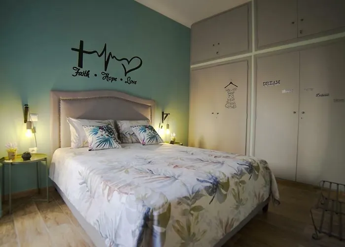 D16-Cosy Downtown Apartment